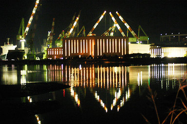 造船所の夜景.jpg